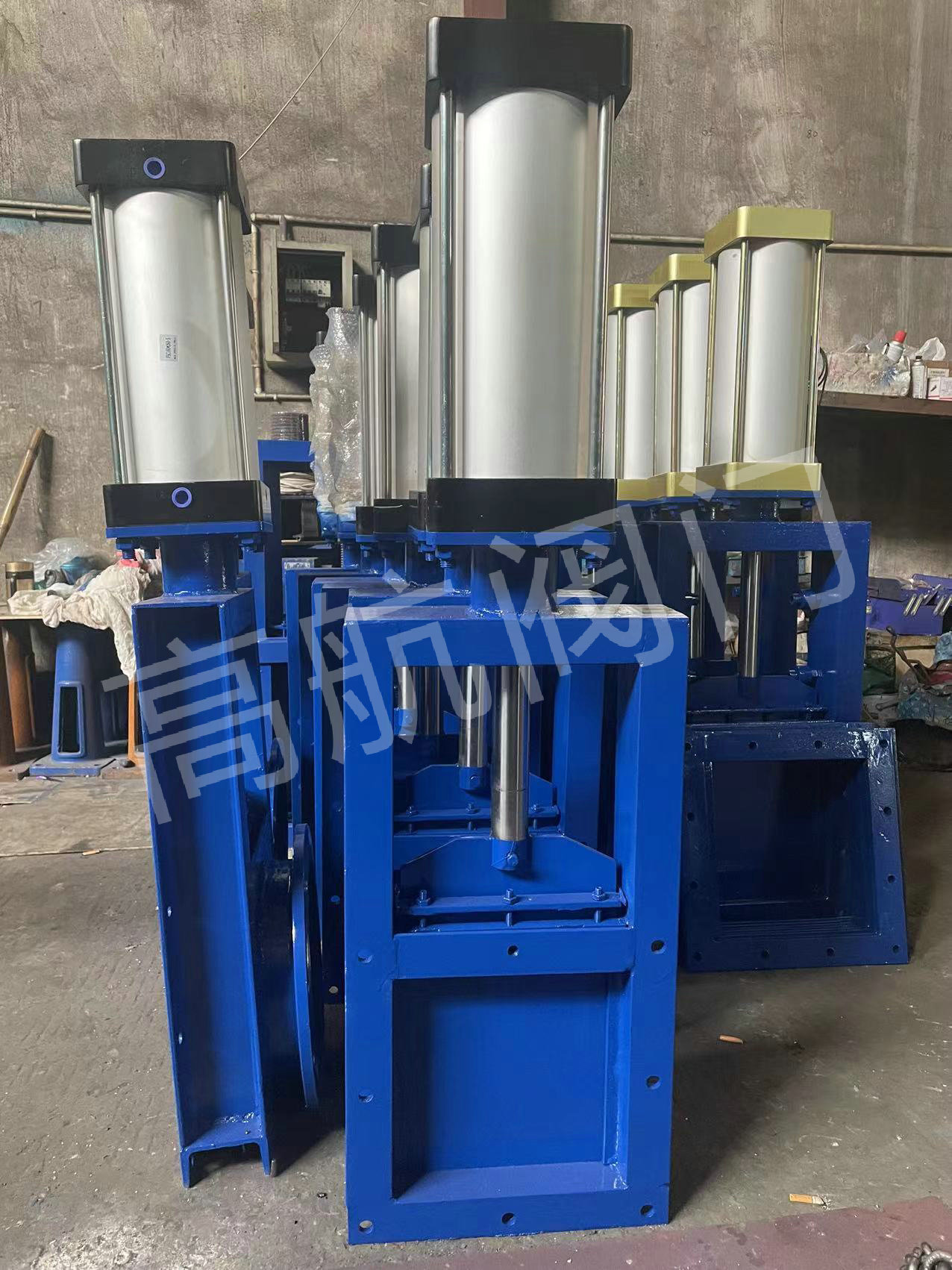 附壁式闸门 (18)